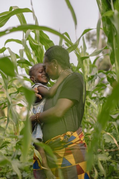 Sierra Leonean repatriated from the Middle East Embracing daughter. Photo Credit: Aline Deschamps